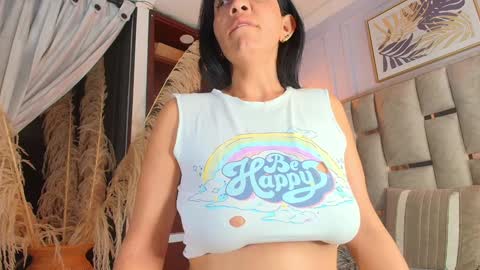 Nicolle  online show from January 13, 10:14 am