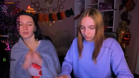 Snapshot of angel_void chatting on October 29, 5:47 pm Angel online show from October 29, 5:47 pm