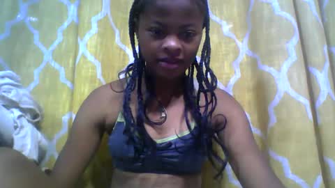 Snapshot of angela166093 chatting on November 12, 3:40 am angela166093 online show from November 12, 3:40 am