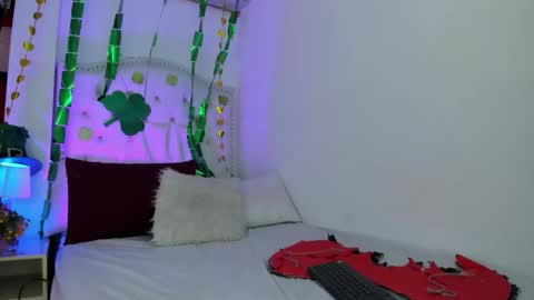 Snapshot of angela_garciaa chatting on March 3, 8:48 pm angela_garciaa online show from March 3, 8:48 pm