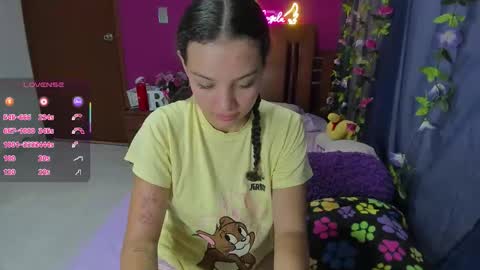 Snapshot of angela_hank2_ chatting on October 8, 5:05 am ANGELA online show from October 8, 5:05 am