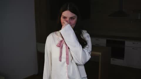 Snapshot of angelalantaff chatting on November 26, 6:36 am Olivia online show from November 26, 6:36 am