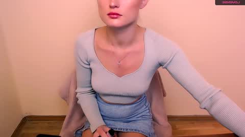 Alice online show from December 4, 12:58 pm