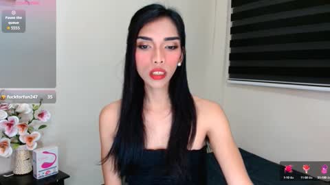 SENORITA online show from October 15, 12:55 am