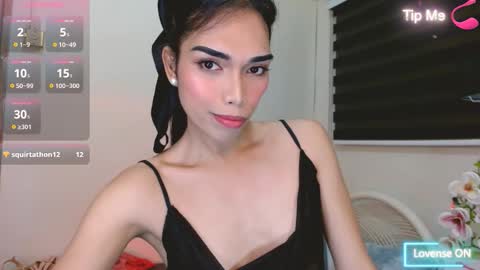 SENORITA online show from December 19, 3:19 pm