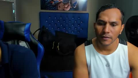 Snapshot of angelandchris chatting on September 22, 12:18 pm Angel And Cris online show from September 22, 12:18 pm
