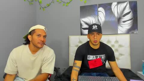 Snapshot of angelandchris chatting on September 26, 1:15 pm Angel And Cris online show from September 26, 1:15 pm