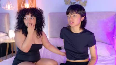 Snapshot of angelandkai chatting on November 15, 5:49 am Angelaandkai online show from November 15, 5:49 am