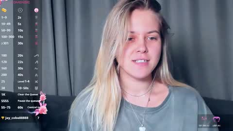 Darsi Anty online show from November 24, 3:12 pm