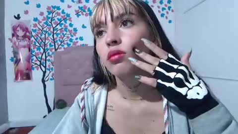 Snapshot of angelaturizo_ chatting on March 4, 2:38 am angelaturizo_ online show from March 4, 2:38 am
