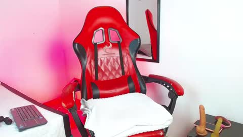 Angel online show from November 24, 2:28 pm