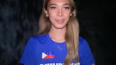 Snapshot of angelbrooke_ chatting on November 28, 5:04 pm Angel online show from November 28, 5:04 pm