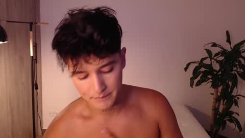 Snapshot of angelcossio chatting on January 16, 11:16 pm Angel online show from January 16, 11:16 pm