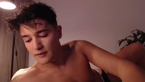 Snapshot of angelcossio chatting on January 28, 12:32 pm Angel online show from January 28, 12:32 pm