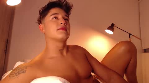 Snapshot of angelcossio chatting on September 30, 12:48 am Angel online show from September 30, 12:48 am