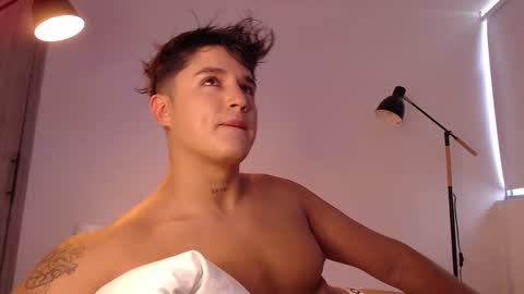 Snapshot of angelcossio chatting on October 3, 9:01 pm Angel online show from October 3, 9:01 pm