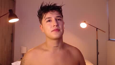 Snapshot of angelcossio chatting on December 15, 10:36 pm Angel online show from December 15, 10:36 pm