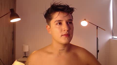 Snapshot of angelcossio chatting on December 17, 7:20 pm Angel online show from December 17, 7:20 pm