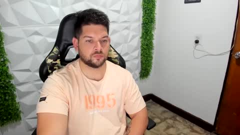 Snapshot of angelcute3 chatting on February 8, 1:22 am angel online show from February 8, 1:22 am