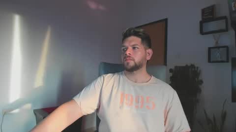 Snapshot of angelcute3 chatting on October 7, 10:07 pm angel online show from October 7, 10:07 pm