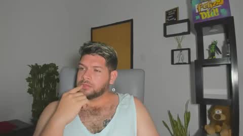 Snapshot of angelcute3 chatting on October 13, 3:28 am angel online show from October 13, 3:28 am