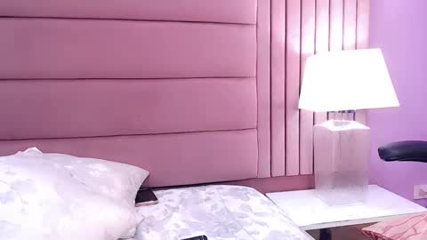 angeles_bust online show from February 13, 8:59 am