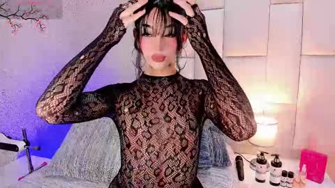 angeles_bust online show from March 8, 8:23 pm