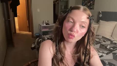 Princess Peach online show from January 10, 2:04 am