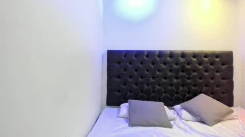 Angeli online show from October 31, 11:00 am