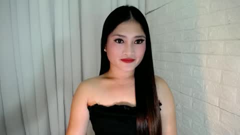 Snapshot of angelic_girlxx chatting on February 10, 10:31 am Angie online show from February 10, 10:31 am