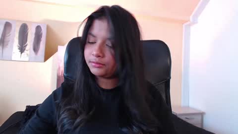 Snapshot of angelica_bss chatting on January 15, 2:13 pm Angelica bss online show from January 15, 2:13 pm