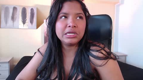 Snapshot of angelica_bss chatting on January 15, 5:58 pm Angelica bss online show from January 15, 5:58 pm