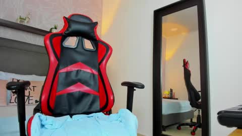 A N G E L I C A online show from January 28, 3:14 pm