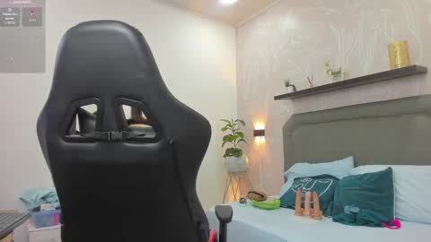 A N G E L I C A online show from September 12, 11:54 am