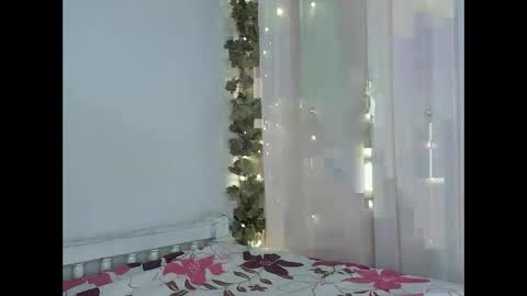 Snapshot of angelicahotparis18 chatting on November 20, 10:26 am angelica gomez online show from November 20, 10:26 am