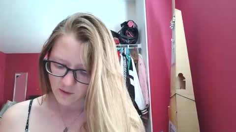 AngelicAngel online show from February 28, 10:11 pm