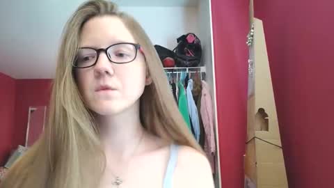 AngelicAngel online show from March 23, 8:02 pm