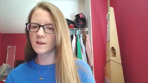 AngelicAngel online show from April 6, 8:32 pm