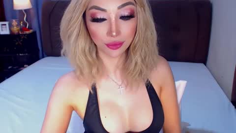 MS. AMALIA online show from January 15, 7:02 am