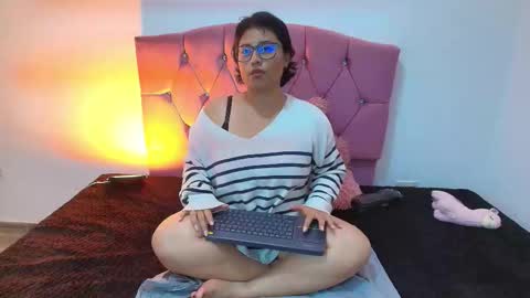 Angelik online show from March 4, 1:00 am