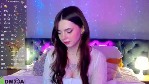 Snapshot of angelika_cute_ chatting on October 22, 12:00 am Angelika online show from October 22, 12:00 am