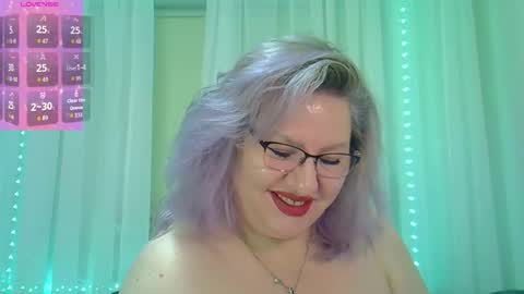 AngelinaGlam online show from October 24, 6:15 pm