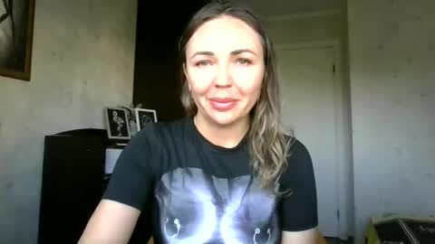 angelinalove28 online show from September 22, 7:10 am