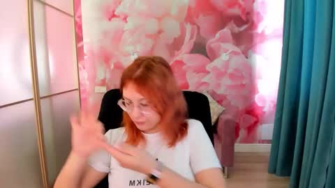 AngelinaLow online show from March 17, 12:30 pm