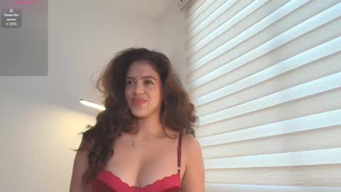 Snapshot of angelinarosss_ chatting on November 11, 2:06 pm online show from November 11, 2:06 pm