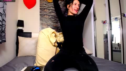 Snapshot of angelique_an chatting on February 23, 7:33 am Angelique. Lets catch fire with pleasure and float in relaxation online show from February 23, 7:33 am