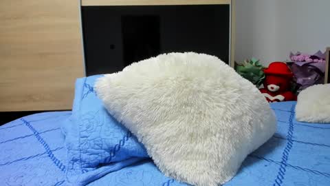 KrystyYo online show from March 27, 8:26 am