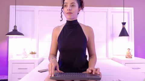 Angel online show from January 9, 12:30 pm