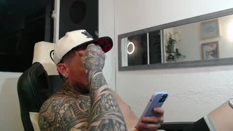 Snapshot of angellatino0 chatting on December 7, 7:38 am angellatino0 online show from December 7, 7:38 am