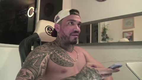 Snapshot of angellatino0 chatting on December 27, 3:09 am angellatino0 online show from December 27, 3:09 am